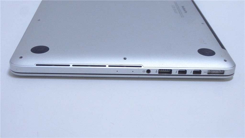 MacBook Pro A1502 液晶割れ ノートブック ジ